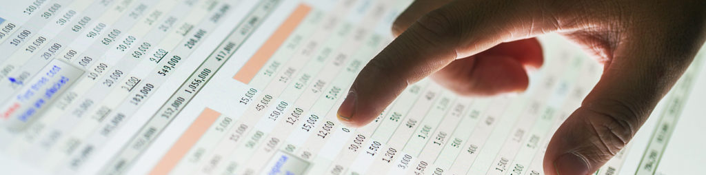 Providing accurate rebranding implementation estimates using benchmarks